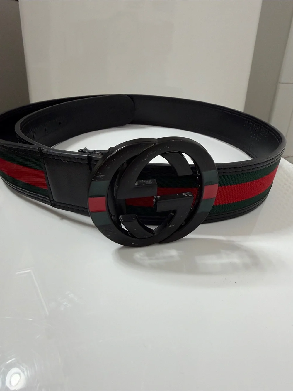Gucci Black Leather Belt with Green-Red Web Stripe